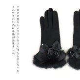 手袋 レディース かわいい おしゃれ 暖かい 冬 防寒 あったか スマホ対応 リボン サテン ファー グローブ プレゼント【LALUICE ラルイス】