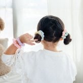 ヘアアクセサリー 通販 ミニシュシュ Rora パステルカラー 髪飾りヘアアクセ ヘアゴムセット キッズ女の子 子供子ども 姉妹お揃い プチギフト 卒園式入学式 フォーマル カジュアル ヘアアレンジ ブレスレット ツインテール