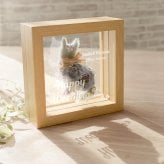 【 送料無料 】【 名入れ フレーム入り 猫 フラワー 】 名前入り 結婚祝い 猫好き プレゼント 人気 猫グッズ おしゃれ 誕生日 女性 ギフト 花 プリザーブドフラワー ねこ 名入り インテリア 雑貨 かわいい ネコ モチーフ 記念日