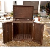 屋外木製収納庫 オールドカントリー調ストッカー740 ダークブラウン 天然木 木製 収納 物置 倉庫 物入れ ウッド ランドリー ガーデニング雑貨 ポリタンク 扉付 おしゃれ 北欧 ナチュラル 掃除道具 庭 ベランダ 屋外 木製物置 屋外物置 収納家具 新生活