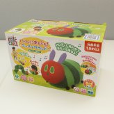 はらぺこあおむし いっしょにあちこち！タッチでサウンド | 1歳半～ 布製 おもちゃ オモチャ 玩具 トイ  音が出る 音楽 リトミック 動くおもちゃ ベビーグッズ