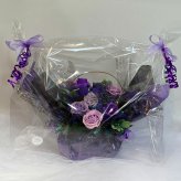 キャンディー フラワー アレンジ 送料無料 花 プレゼント ソープフラワー 造花 かごアレンジ ギフト むらさき 花 誕生日 女性 母 祖母 女友達 退職祝い 上司 還暦祝い 結婚記念日 母の日 発表会 ライブ 両親 お祝い 子供 贈り物 推し活