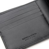 ボッテガヴェネタ 二つ折り財布 イントレチャート メンズ レザー コンパクト財布 カード入れ8か所 ブラック 黒 BOTTEGA VENETA 796966 V69G1 8803
