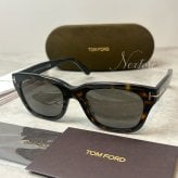 【並行輸入品】【正規品・新品 箱付き】TOMFORD トムフォード TF237 FT237 52N イタリア製 サングラス メガネ 眼鏡 メンズ レディース TOM FORD トム フォード 伊達メガネ