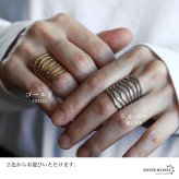 ステンレス ニュアンスリング ごつめ 不規則 多重ライン 水玉模様 メタルリング オープンリング ワイドリング ゴールド シルバー 指輪 太め 大きめ 存在感 お洒落 幾何学 個性的 プチプラ レディース 女性 金属アレルギー対応