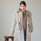 シームレス ダウンコート レディース フード付き テフロン 加工 ロング丈 Filomo ダウン 80% 撥水加工 ブラック ミセス 大人 保温 防風 防寒 暖かい 花粉対策 軽い 上着 デイリー 秋 冬 アウター ブランド ギフト プレゼント 5F (08000238r)