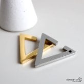 ステンレス 人気沸騰中 トライアングルイヤーカフ フェイクピアス ノンホール 三角 耳飾り シンプル ゴールド 金 メンズ レディース 片耳用 イヤリング 男性 女性