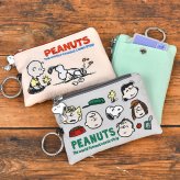 スヌーピー SNOOPY パスポーチ パスケース リール付き リールパスケース 定期入れ ICカード カードケース キーケース カラビナ付き 伸縮 キーリング 鍵入れ 小物入れ 小銭入れ ミニポーチ キーパスポーチ 女性 大人 中学生 高校生 かわいい おしゃれ キャラクター 通勤 通学