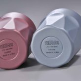 敬老の日 退職 名入れ ペアギフト SXX THERMOS サーモス 真空断熱ダイヤカットショートタンブラー 食洗機対応モデル 300ml ピンク ブルー 2点 ギフトBOX入り / プレゼント ギフト 両親 夫婦 結婚 金婚式 銀婚式 退職 記念 誕生日 長寿 祝い