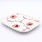 マリメッコ ウニッコ プレート15×12cm クレイ/ホワイト/ローズ marimekko UNIKKO 皿 食器 ギフト 耐熱 電子レンジ対応 結婚祝い プレゼント 贈り物