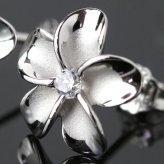 ハワイアンジュエリー ピアス ハワイアン ピアス プルメリアピアス 花 12mm ジルコニア シルバー925 ロジウムコーティング キャッチ メール便 20G ゲージ 彼女 妻 女性 レディース 誕生日 プレゼント ハロウィン 【品番：SE53238】