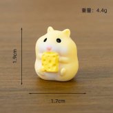 ハムスター 置物 4個セット ランダム発送 ミニチュア オブジェ かわいい フィギュア 卓上 飾り 車内アクセサリー デスク インテリア 癒し 雑貨 玄関 リビング プレゼント
