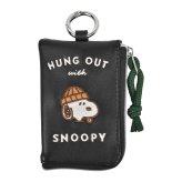 スマートキーケース スヌーピー SNOOPY スマートキー 車 鍵 ファスナー ポーチ 窓付き 小銭入れ レディース メンズ おしゃれ かわいい コンパクト キャラクター 小物入れ キーポーチ カラビナ付き 小さい 鍵ケース 車の鍵 家の鍵 駐車券 免許証 オラフ 黒 ブラック ベージュ