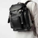 トゥミ TUMI HARRISON ハリソン SMALL GRIFFEN BACKPACK スモール グリフィン フラップ バックパック 06302065DBM 159056 リュックサック メンズ バッグ