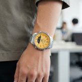 カシオ 腕時計 メンズ アナデジ メタル 10年電池 防水 ステンレス スポーツ ビジネス CASIO 海外モデル シルバー イエロー デジタル アナログ プレゼント 収納ケース付き ギフト 成人 卒業 入学