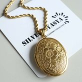 ステンレス ロケットペンダントネックレス フラワーネックレス ハワイアンネックレス ロープチェーン 50cm 60cm ゴールドネックレス 18KGP 開閉可能 写真入れ 大きめ 花 男女兼用 金属アレルギー対応
