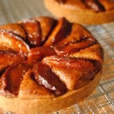 【キャラメルりんごのタルト】ギフト 母の日 父の日 ご褒美 りんごのタルト ご褒美スイーツ プチ贅沢 クリスマス 贈り物 手作りスイーツ お家カフェ