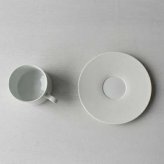 西海陶器 agasuke カップ＆ソーサー 45200 波佐見焼 おしゃれ 磁器 コーヒーカップ ティーカップ モダン 北欧 日本製 ギフト プレゼント 贈り物 結婚祝い 引っ越し祝い 焼き物
