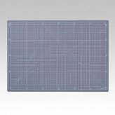 カッティングマット A2ノビ クロバー 57-855 裁縫道具 ロータリーカッター用 方眼マット パッチワーク キルト 手芸用品 傷つきにくい 両面使用可能