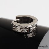 ステンレス シンプルピアス 彫り込み 模様 フープピアス メタリック シルバー ワンポイント 星 スター 米印 ※ プチプラ 片耳1点 つけっぱなしok メンズ 男性 金属アレルギー対応 イヤリング
