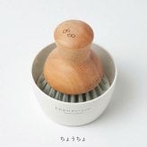 【とみおかクリーニング】皿付き家事ブラシ・Tシャツ/ブラウス/靴下/ちょうちょ柄