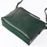 イルビゾンテ IL BISONTE ショルダーバッグ クロスボディバッグ レディース グリーン BCR416PV0001GR462 送別会 誕生日 お中元 結婚祝い 結婚式 高級 父の日 母の日 ホワイトデー