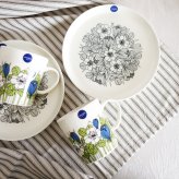 結婚祝い食器セット 【アラビア】「クロッカス」グリーン・ブラック　マグ・プレート４点セット　アラビア 食器【結婚祝】【出産祝】【退職祝】【引越祝】【還暦祝】【記念品】【誕生日祝】