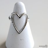 ステンレス ハートリング ワイヤーリング 透かし ニュアンス シンプルリング シルバー フリーサイズ レディース 女性 指輪 金属アレルギー対応