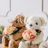 花束シュガー体重ベア2体セット｜ブーケを持つウェディングペアギフト｜結婚式の両親贈呈品に