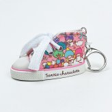 サンリオキャラクターズ スニーカーキーホルダー ラッピング柄 (ピンク) Sanrio
