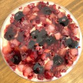 【お得な２種セット】TVで紹介 ティラミスケーキ クリスマス お歳暮 とろけるたっぷりレアティラミス/たっぷりとろけるベリー のレアティラミス ホール お取り寄せ スイーツ ギフト おしゃれ 誕生日 ケーキ バースデー 可愛い 人気 送料無料 プレゼント 洋菓子 ※一部地域地方別追加送料あり