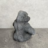 スマホスタンド woobia ウービア ゴリラ おもしろ雑貨 リアル動物オーナメント 卓上 デスク インテリア 誕生日 父の日 昇進祝い 退職祝い 男性 ギフト プレゼント 置物