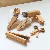 【SALE \9780→￥4980】【名入れ刻印無料】木製 おままごと 美容師 セット ヘアケア おもちゃ ごっこ遊び 知育玩具 女の子 子供 プレゼント 誕生日 クリスマス ラッピング対応 小学生 びようしつ 入園祝い ギフト おしゃれ おもちゃ 想像力育む