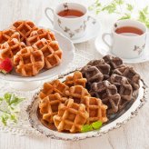 イーペルの猫祭り ベルギーミニワッフル（18個）(お歳暮 御歳暮 洋菓子 お菓子 スイーツ ギフト プレゼント 贈り物 お祝い 内祝い 結婚祝い 結婚内祝い 出産内祝い 手土産 お返し お礼 快気祝い 退職祝い 引越祝い 詰め合わせ 個包装 挨拶 人気 おすすめ)