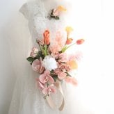 コーラルピンククラッチブーケ 胡蝶蘭 チューリップ カラー 造花 前撮り 結婚式 フォトウェディング 428