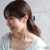ステンレス ワイドフープピアス 18KGP 両耳用 2点セット レディース C型 チャンキーフープピアス ゴールドカラー 幅広 ボリューム 太め ラインデザイン 立体感 大ぶり 耳飾り アクセサリー 上品 モード カジュアル 女性用