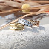 ハワイアンジュエリー リング 指輪 レディース メンズ  つけっぱなし 金属アレルギー対応 スチールシルバー イエローゴールド ピンクゴールド スクロール 波 プレゼント ギフト サージカル ステンレス