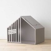 ペットハウス Lサイズ ミルク ガルバリウム製 犬 猫 屋内用 おしゃれ 北欧風 耐久性 お手入れ簡単 隠れ家 室内小屋 スリット付き コード穴付き S24-0553 セトクラフト