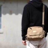 【軽くて丈夫！】WOODYBELLY ショルダーバッグ【送料無料】メンズ 帆布 キャンバス生地 B5サイズ斜め掛け 斜めかけバッグ 大容量 多収納 軽量 通学 通勤誕生日 父の日 プレゼント Ipad 海外旅行 肩掛けカバン 誕生日 プレゼント ギフト 贈り物 男性 父親 バレンタイン 記念日 おしゃれ 丈夫