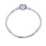 ボックス・ショッパー付 PANDORA(パンドラ) ★ Sparkling Heart & Snake Chain Bracelet ★ スパークリング ハート＆スネークチェーン ブレスレット ★ チャーム ブレスレット カスタマイズ アクセサリー シンプル 日常使い 誕生日 記念日 母の日 プレゼント ギフト