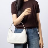 カルバンクライン Calvin Klein BOLD CK SMALL SHOULDER BAG ボールド スモールショルダーバッグ LV04F3230G ハンドバッグ レディース