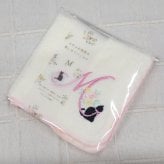 タオルハンカチ アルファベットタオル ハンカチ イニシャル 刺繍 おしゃれ かわいい レディース ハンドタオル ミニギフト リボン ワンポイント 高級感 個別包装 ふわふわ フリル 大人女子 人気 推し ウェディング プレゼント ギフト 綿100％