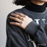 ステンレス 不規則ラインリング ニュアンスリング ごつめ ワイドリング ゴールド プチプラ 槌目模様 透かし 軽やか 存在感 多重 オープン レディース 女性 指輪 金属アレルギー対応