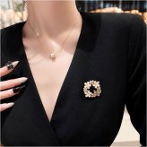 ブローチ セレモニー 通販 パールブローチ 胸飾り アクセサリー 花 フラワー デザイン レディース 大人 入学式 入園式 卒業式 卒園式 フォーマル 結婚式 お祝い 華やか 高級感 きれいめ 上品 エレガント ゴールド おしゃれ かわいい ジュエリー