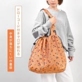 FRUIT OF THE LOOM スヌーピー 巾着バッグ エコバッグ SNOOPY コラボ 軽量 大容量 折りたたみ トートバッグ サブバッグ 大きめ ショッピングバッグ 旅行 お出かけ 総柄 キャラクター おしゃれ かわいい ポリエステル 持ち歩き フルーツオブザルーム オレンジ ブルー ブラック