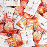 (地域限定送料無料) お菓子 詰め合わせ ハッピーターン（1枚）・無限エビ（1枚）・感謝あられセット【計60コ】(oma10111k)【セット 業務用 福袋 子供 景品 イベント 駄菓子】