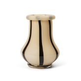 ferm LIVING ファームリビング Riban リバン 北欧 花瓶 フラワーベース 高さ19cm 北欧雑貨ガラス花瓶 ガラス モダン ブランド 人気 おしゃれ インテリア フラワーベース 白 ホワイト クリーム 雑貨 オブジェ