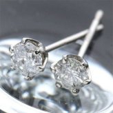 ダイヤモンドピアス プラチナ Pt900 0.3ct 一粒 ダイヤ レディース ジュエリー アクセサリー シンプル 上品 普段使い ギフト プレゼント 贈り物 記念日 誕生日