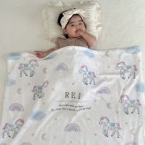 【お名前入りブランケット】ユニコーン柄 名入れ ギフト 出産祝い 新生児 ニューボーン 誕生日 出産準備 撮影アイテム ベビーブランケット