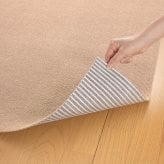 サンコー おくだけ吸着 ペット用床保護マット ベージュ 撥水 防臭 洗濯可 タイルマット